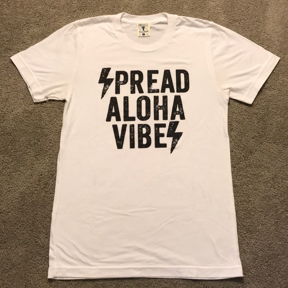 Spread Aloha Vibes Tee